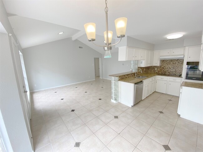 Building Photo - 8214 Riptide Dr