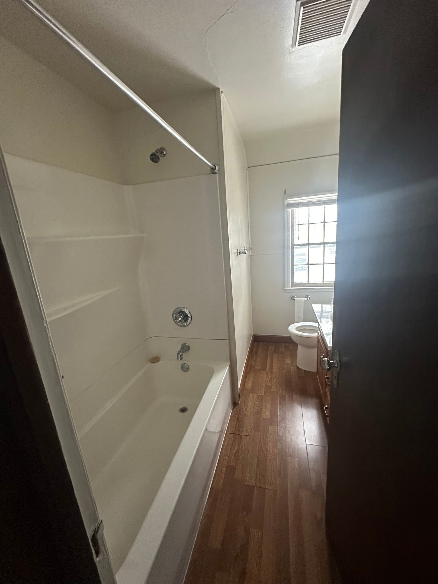 Building Photo - 2622 Linden Ave