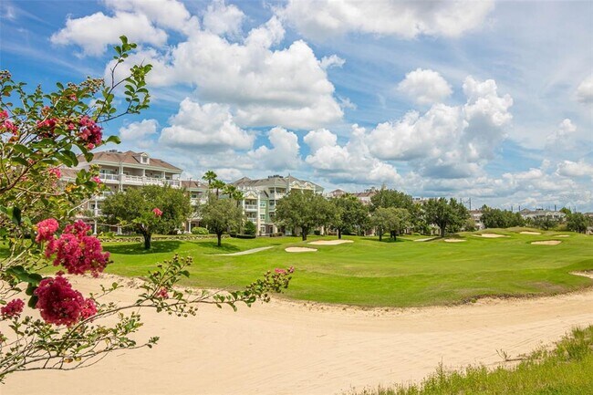 Building Photo - 1100 Sunset View Cir