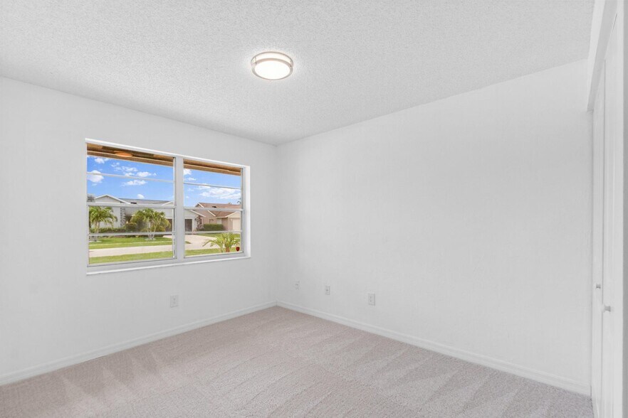 Building Photo - 23089 SW 55th Ave