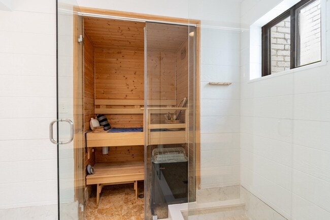 Building Photo - 1683 35th St NW