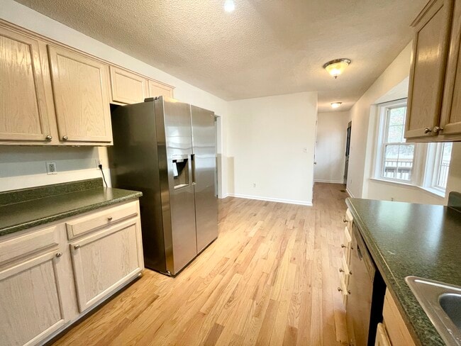 Building Photo - 5501 Heraldy Ct