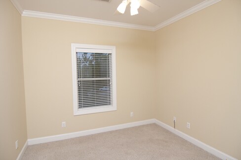 Building Photo - Autumn Ridge