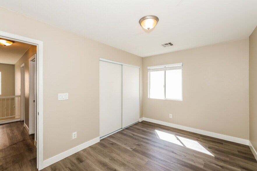 Building Photo - 7309 Bindweed Rd