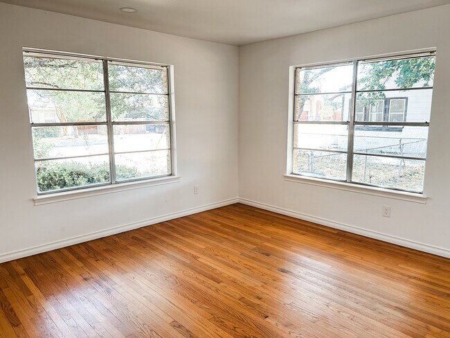 Building Photo - 1611 M Ave