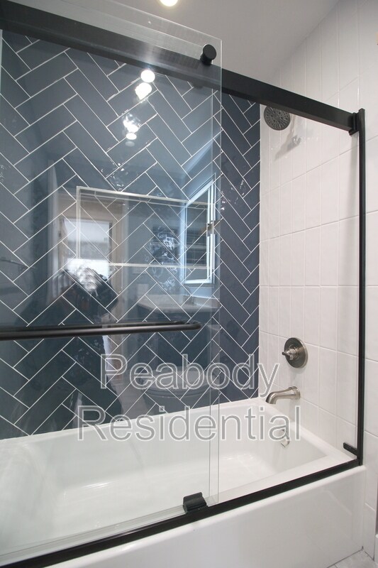 Building Photo - 1956 Villaridge Dr