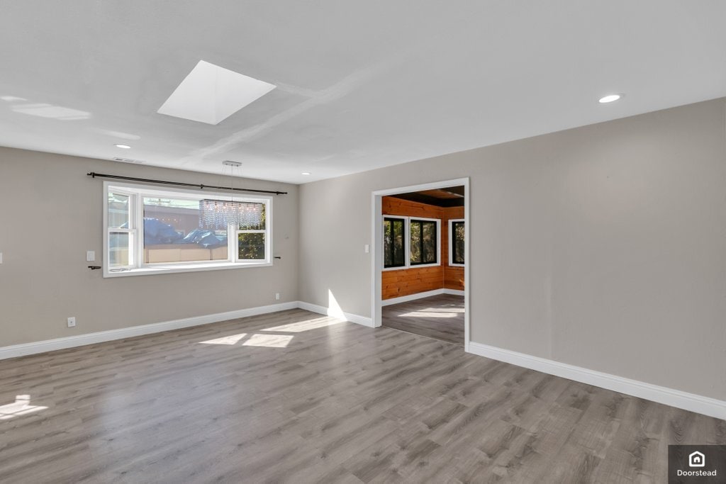 Building Photo - 402 Marylinn Dr