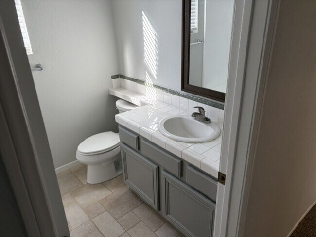 Building Photo - 37771 Spruce Ct