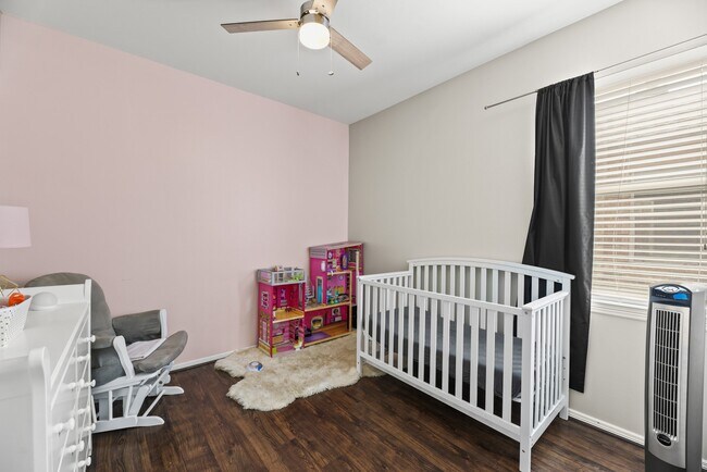 Building Photo - 32018 Anne Ln