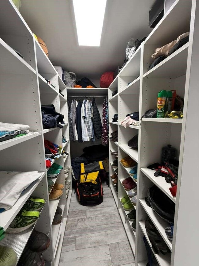 Building Photo - 13499 Biscayne Blvd