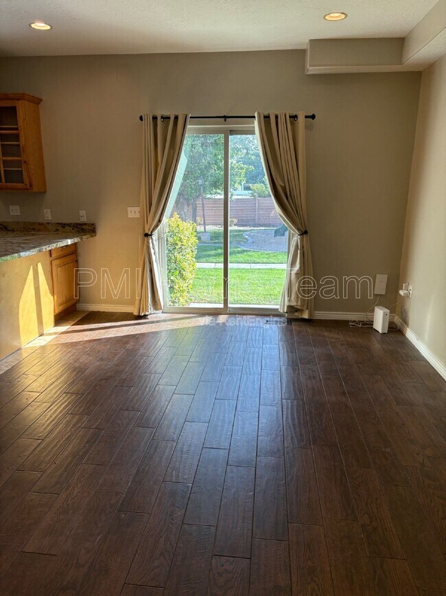 Building Photo - 260 Ailee Lane