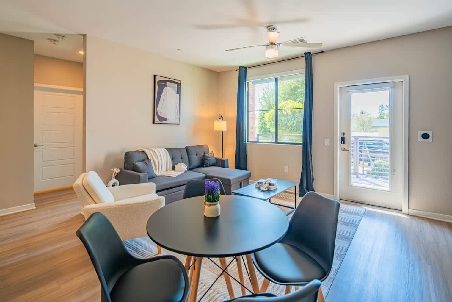 Building Photo - 730 E Marlette Ave