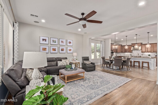 Building Photo - 19888 E Russet Rd