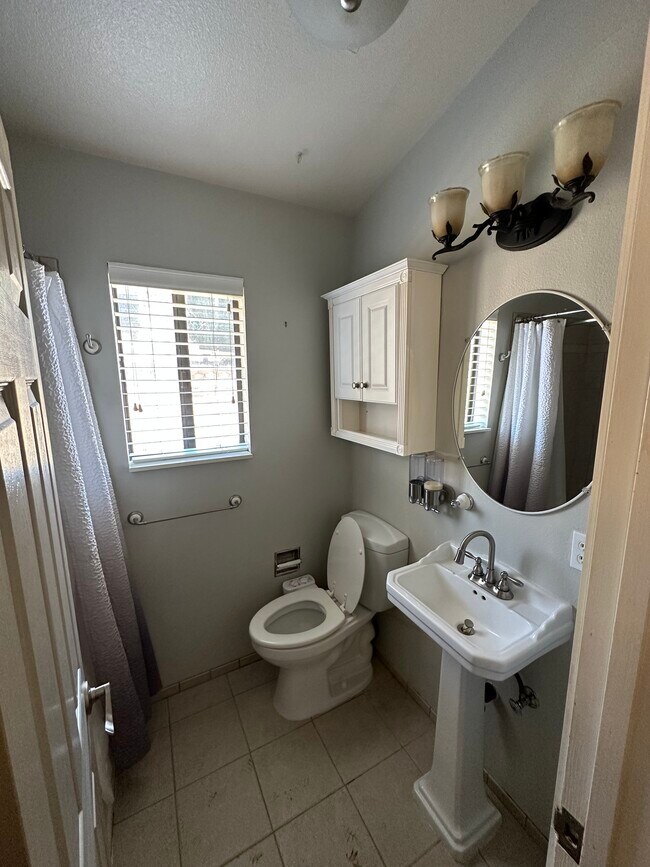 Master bathroom - 48775 Forest Springs Rd