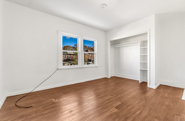 Building Photo - 236 Wood St