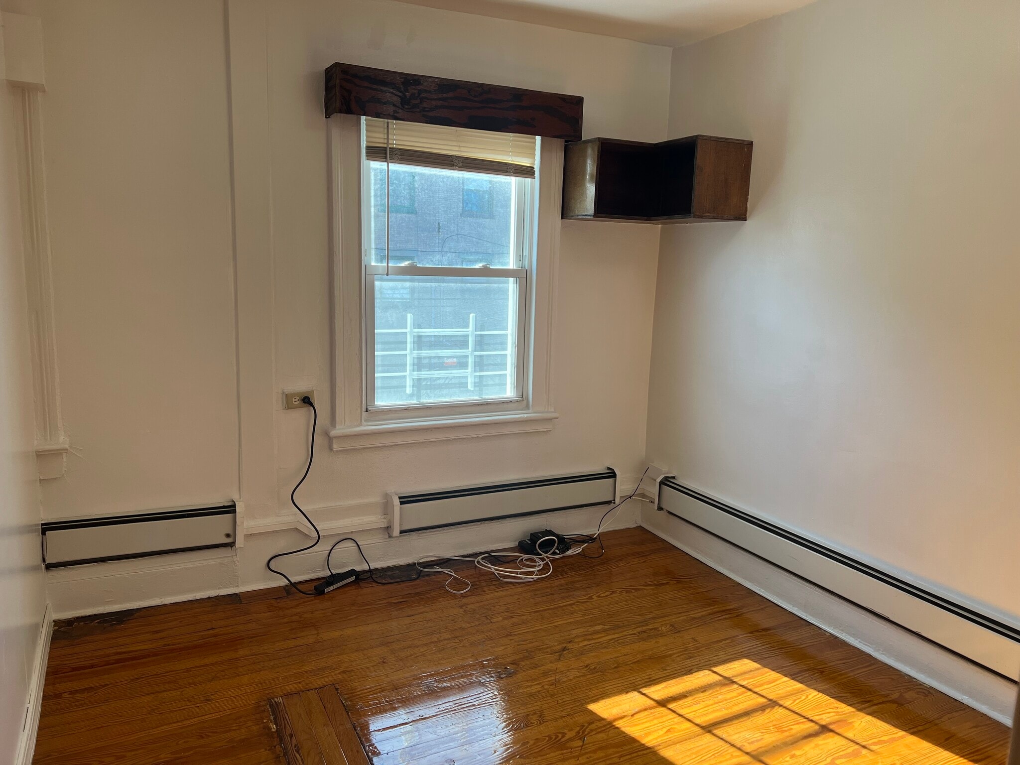 Building Photo - 60 St Pauls Ave