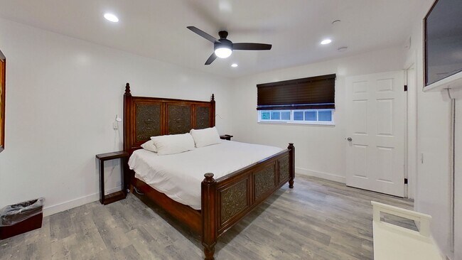 Building Photo - Oceanfront Winter Rental Mid-September 202...