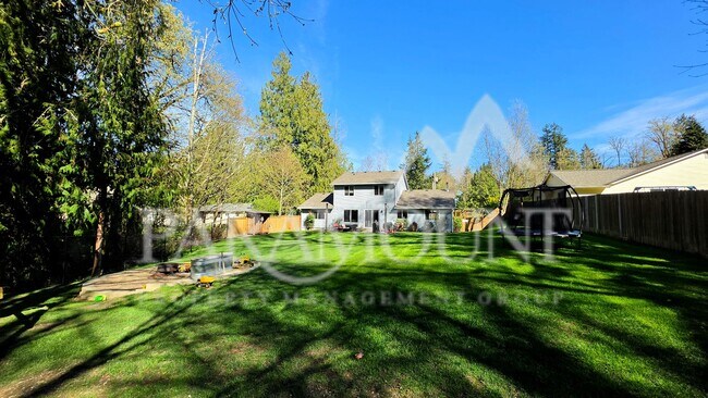 Building Photo - Gorgeous 3-Bedroom Home with 2 Bonus Rooms!