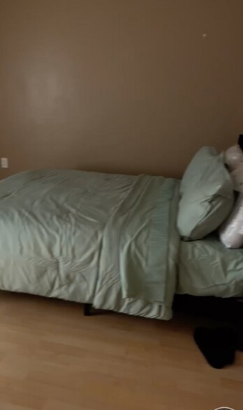 Building Photo - 5256 Frost Rd