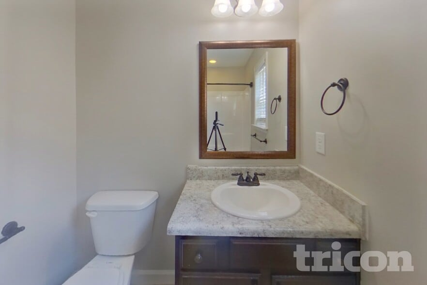 Building Photo - 456 Blairwood Ct