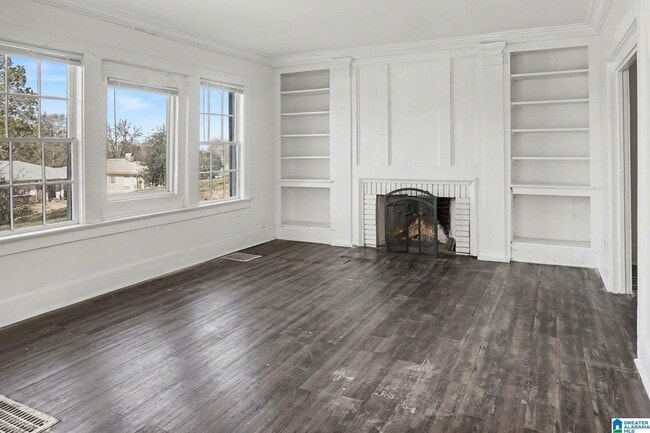 Building Photo - 1811 Fairfax Ave