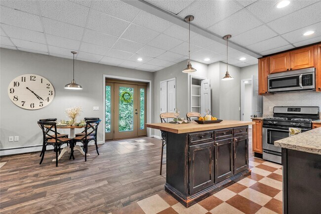 Building Photo - 22 Lauro Ridge Ct