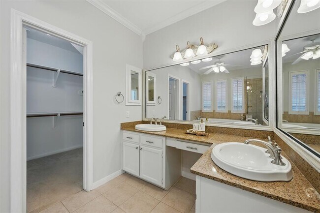 Building Photo - 4027 Austin Meadow Dr