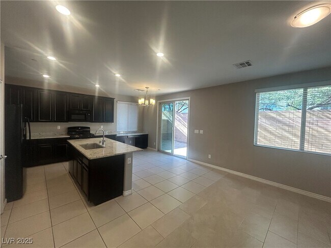 Building Photo - 917 Bluebell Brook St