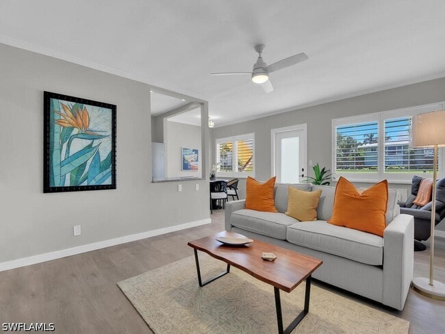 Building Photo - 473 12th Ave S