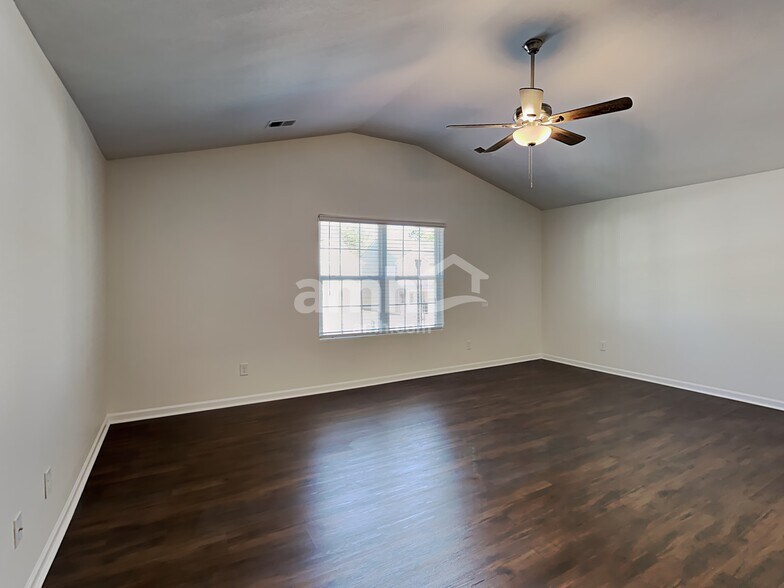 Building Photo - 253 Rustling Way