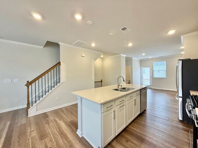 Building Photo - 1775 Night Sky Trl