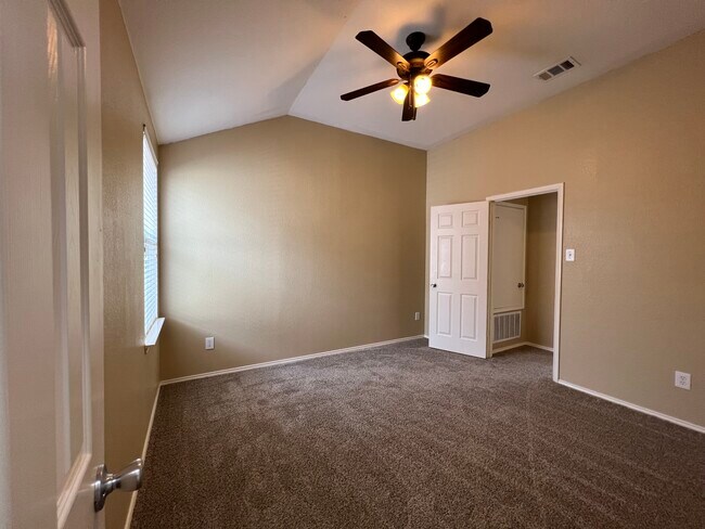 Building Photo - 10125 Coolidge Dr