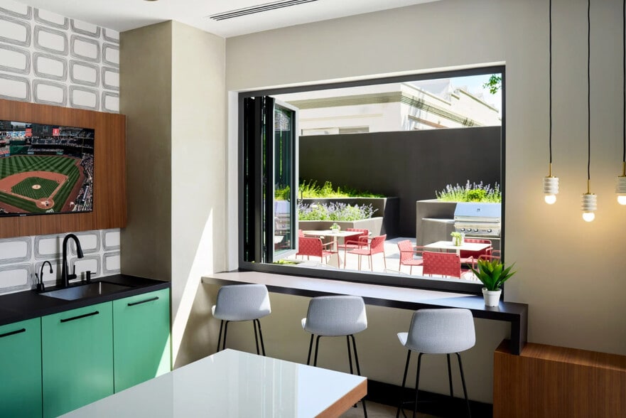 Building Photo - 60 I St SW