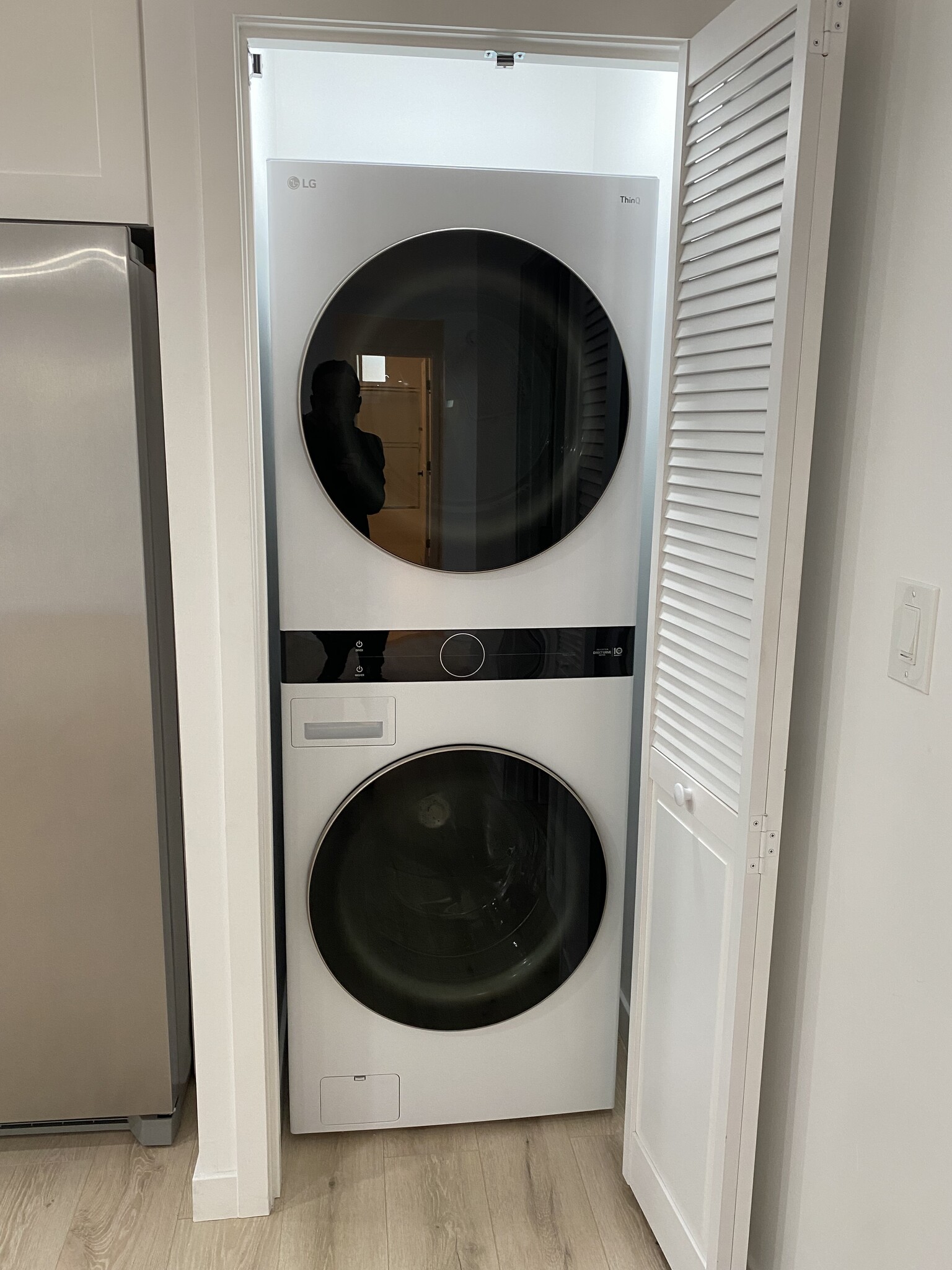 New Full-Sized Washer & Dryer - 24223 Arch St