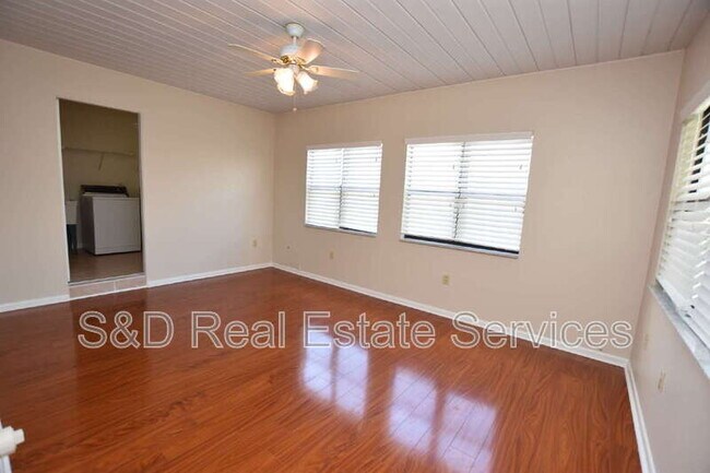 Building Photo - 2210 Harbor Town Ln