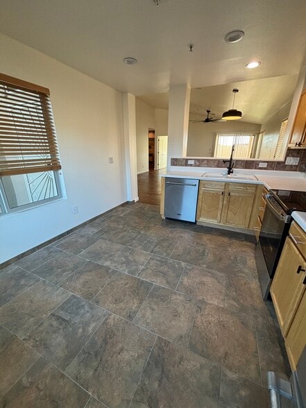 Building Photo - 15742 N 102nd St