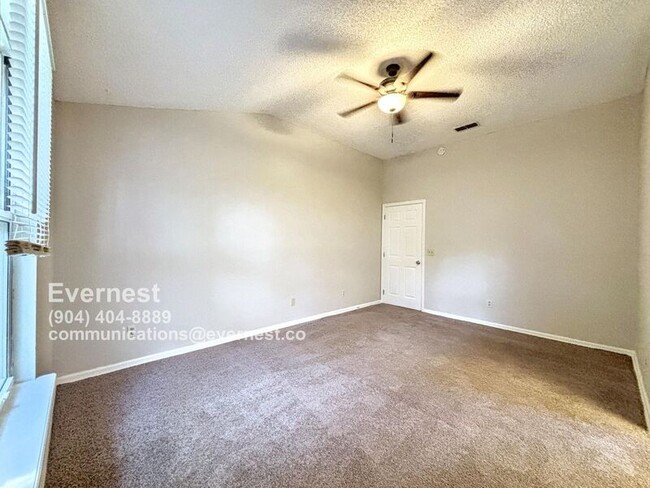 Building Photo - 1785 Chandelier Cir E