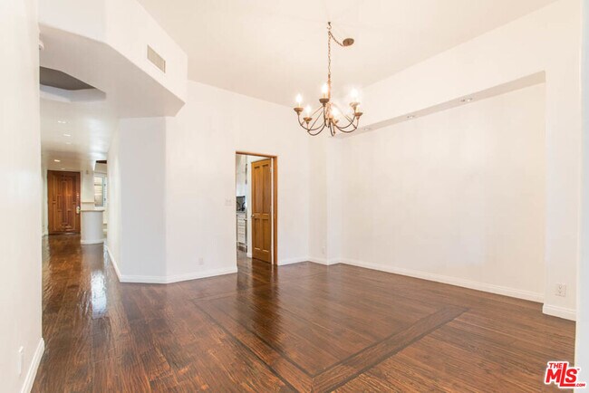 Building Photo - 15500 Sunset Blvd