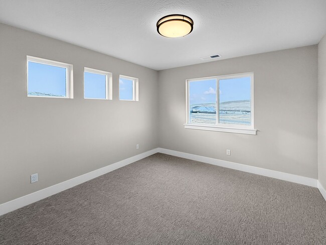 Building Photo - Brand New Pet-Friendly 3-Bedroom in Eagle with Pool, Fitness, Center, and Exceptional Amenities