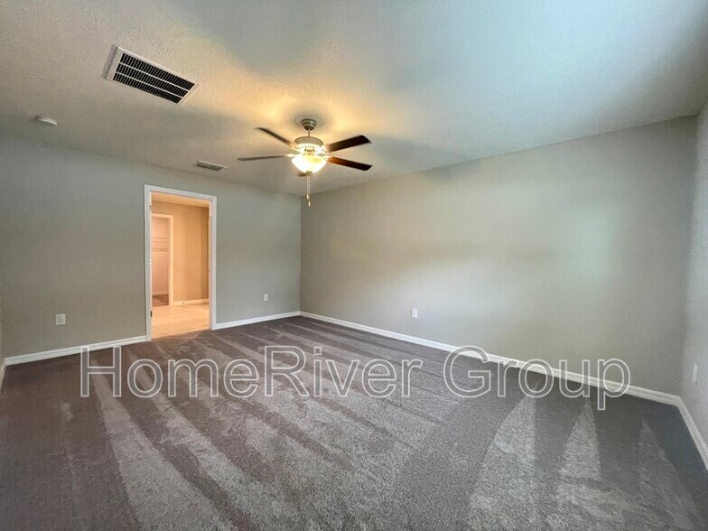 Building Photo - 10326 Scarlet Skimmer Dr