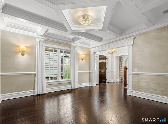 Building Photo - 93 Mansfield Ave