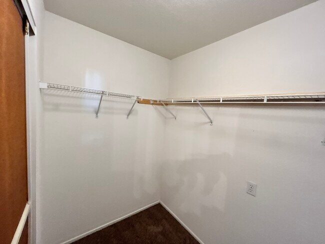 Building Photo - 27206 Sawyer Rd