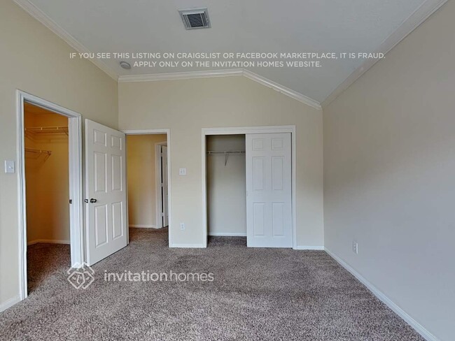Building Photo - 22218 Doubletree Park Dr