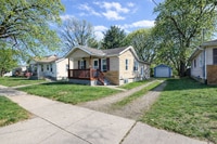 Building Photo - 894 Sutherland Ave