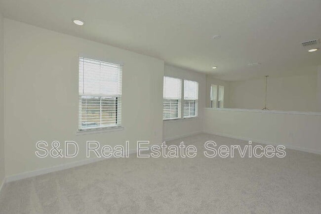 Building Photo - 3183 Cup Dr