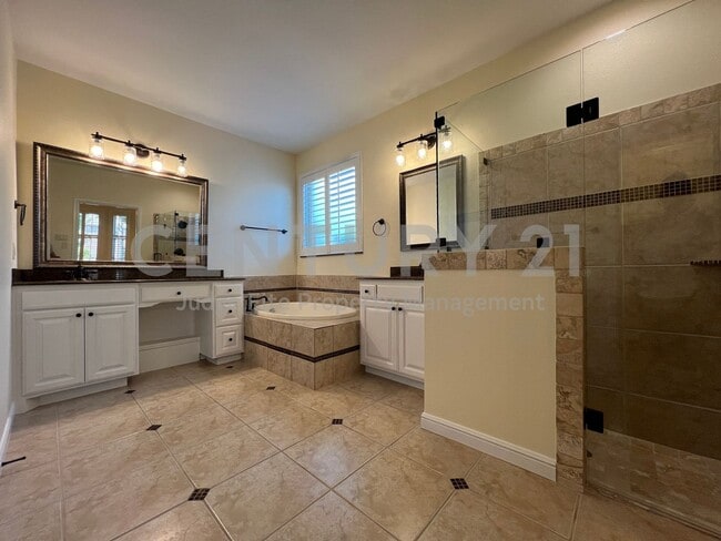 Building Photo - Spacious Two-Story 4/3/2 in Keller For Rent!
