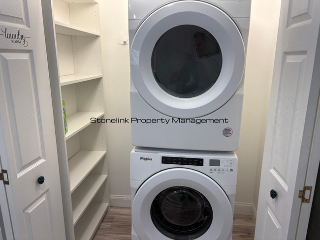 Building Photo - Fully Renovated Condo For Rent in West War...