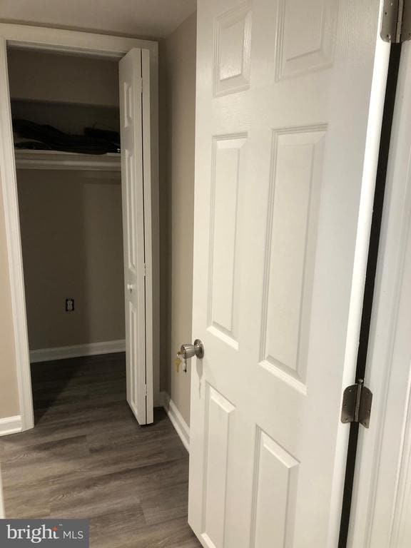 Building Photo - 1615 Fairlawn Ave SE