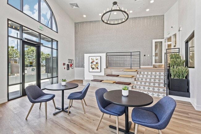 Building Photo - 8181 Allison Apartments - La Mesa, CA