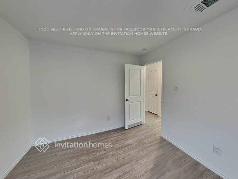 Building Photo - 14331 Estuary Pl